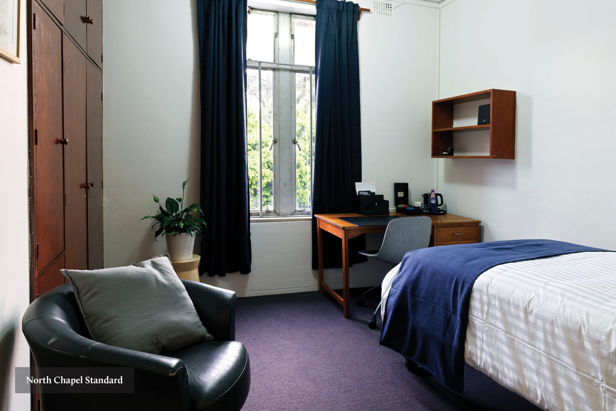 Generally speaking there are three standards of Undergraduate rooms allocated according to seniority and contribution to College: Freshmen rooms in the Arnott/Chapel Court buildings; larger rooms in the heritage buildings; and rooms with ensuite bathrooms and air-conditioning in the new Ivan Head Building. Each room is furnished with a bed, desk, desk chair and wardrobe. Other small items of furniture may be brought into College except in the Head Building which are fully furnished. All rooms have unlimited WiFi connectivity. Residence over University breaks is available upon application.